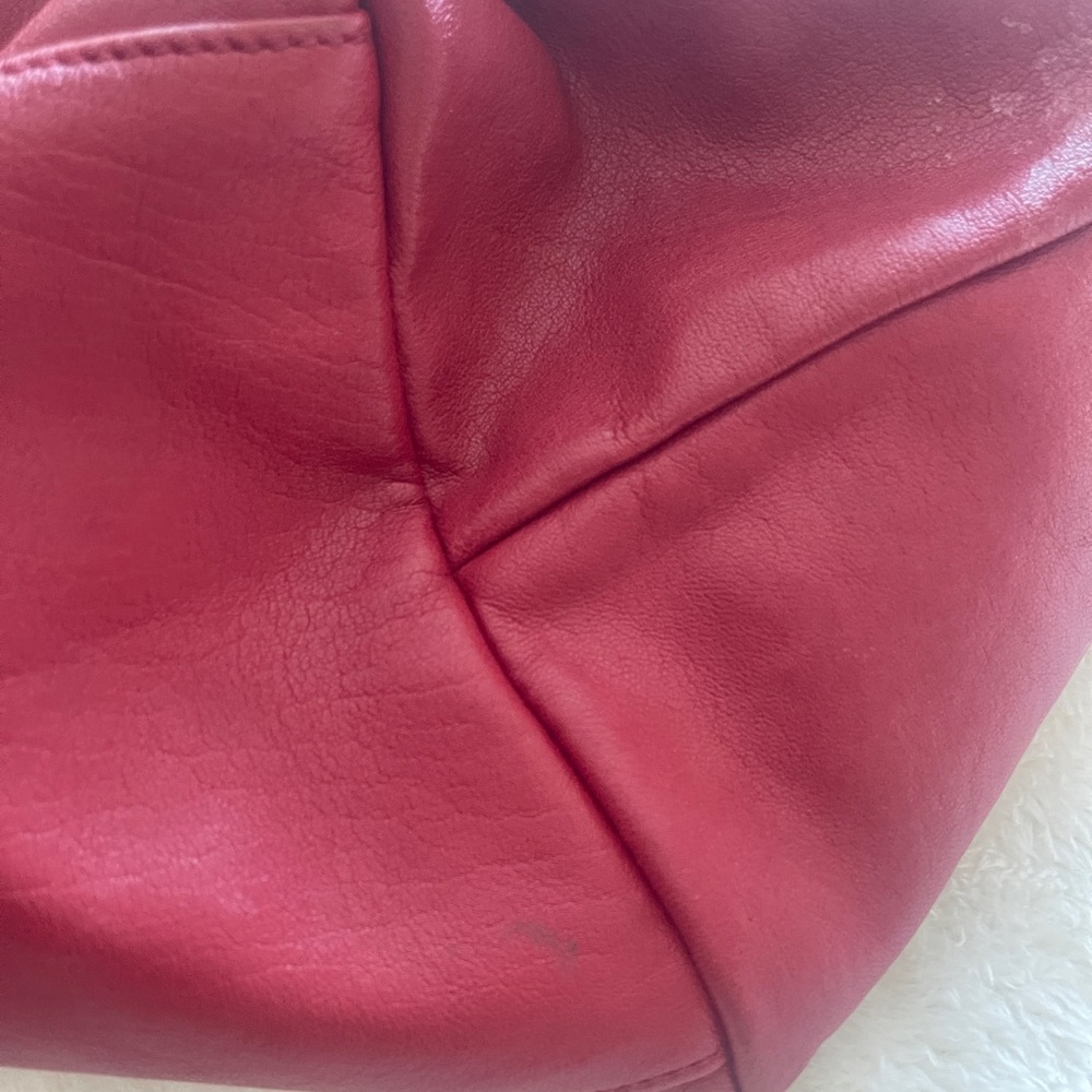 Large Longchamp La Pliage  XTRA Foldable Tote RED leather (authentic)